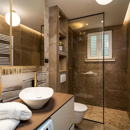 Luxury Libertas Apartment